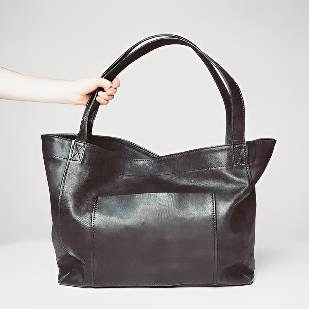 Clara | Timeless Handbag with Ample Storage