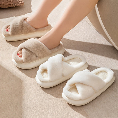 Women’s Fuzzy Slippers – Cozy Comfort Meets Effortless Style