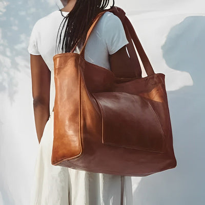 Clara | Timeless Handbag with Ample Storage