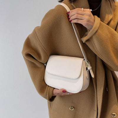Layla | Chic Shoulder Bag in Subtle Nude Hue
