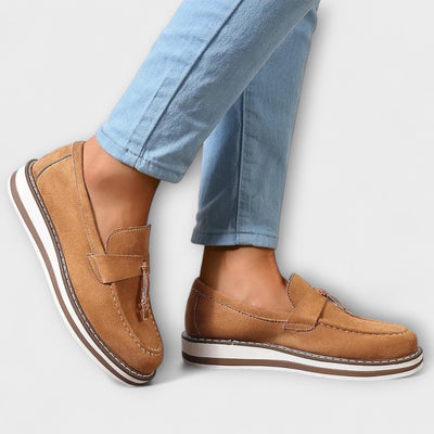 Halo – Casual Slip-Ons with Round Toe