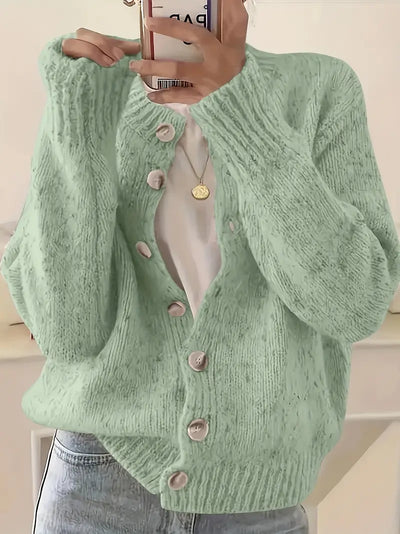 Livia – Elegant Cardigan