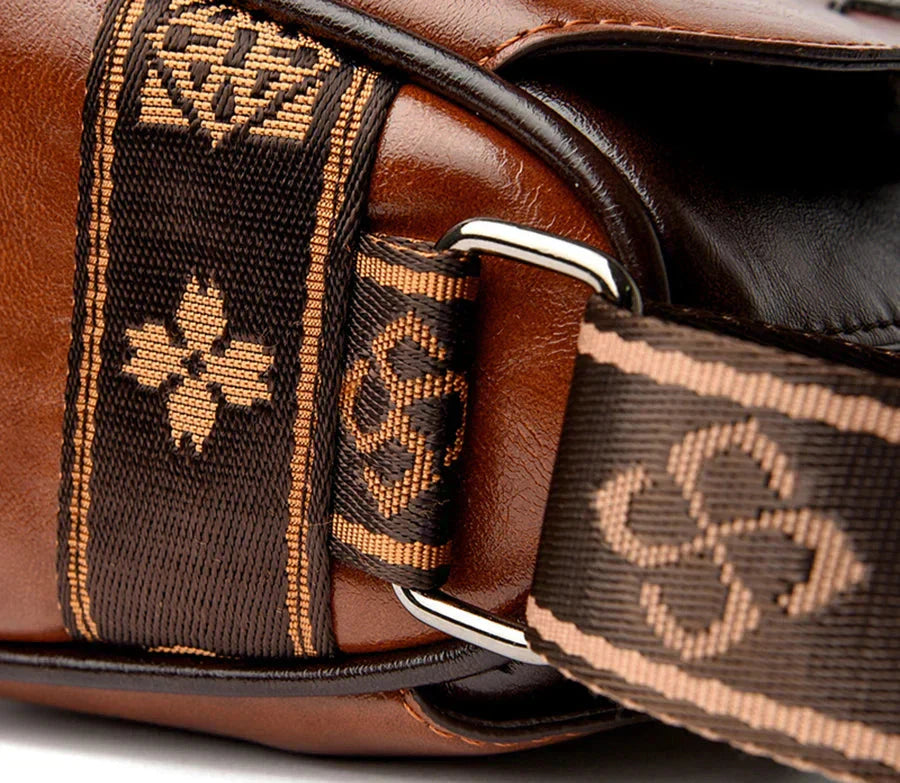 Aria | Chic Crossbody Bag with Adjustable Strap